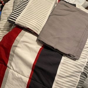 King Comforter with pillow cases